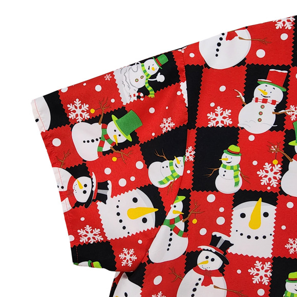 Divine Curves Medical Scrub Top SIZE 3X Short Sleeve Wintery Snowmen Soft Nurse - Picture 11 of 13